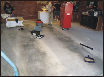 Garage Floor Before the Pro Garage Floor Covering.